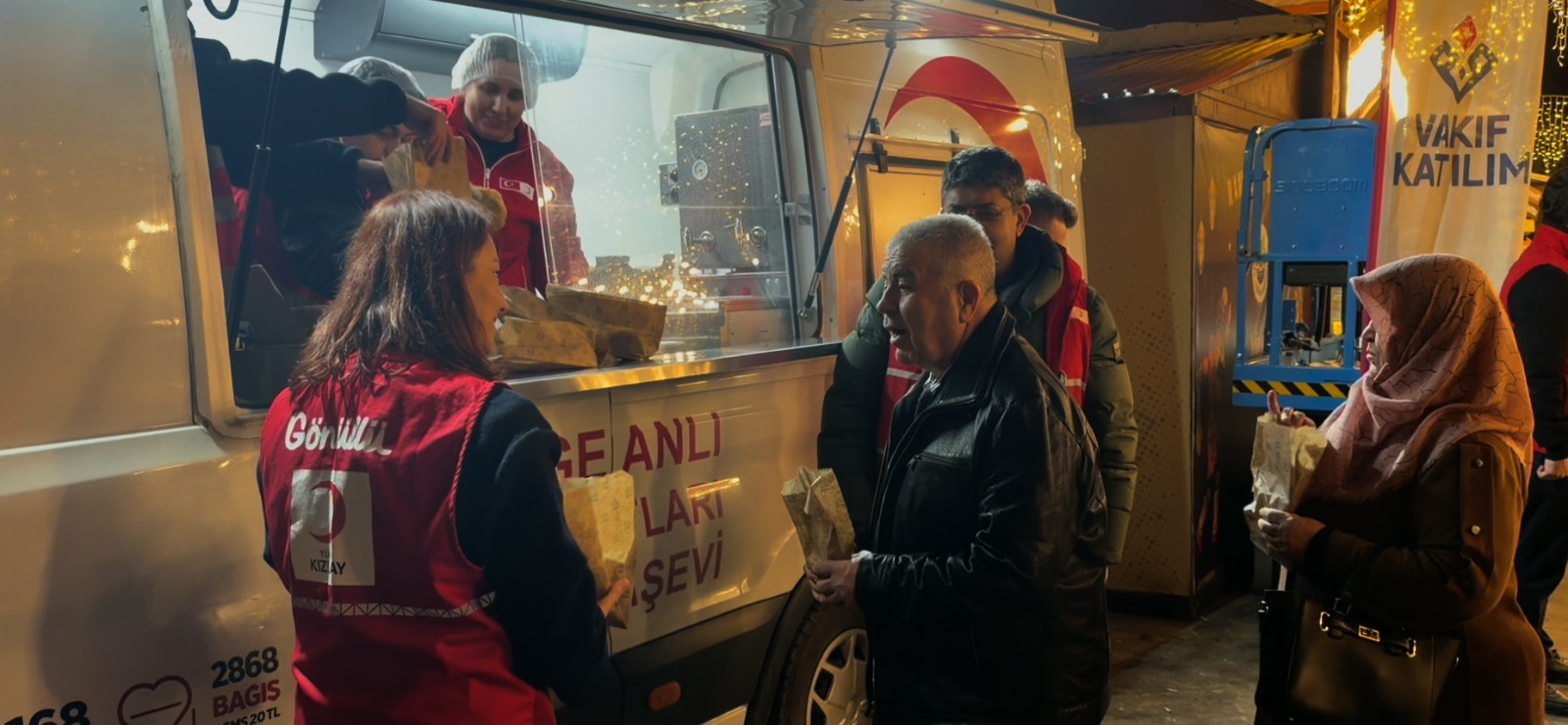 Kızılay’dan lokma ikramı