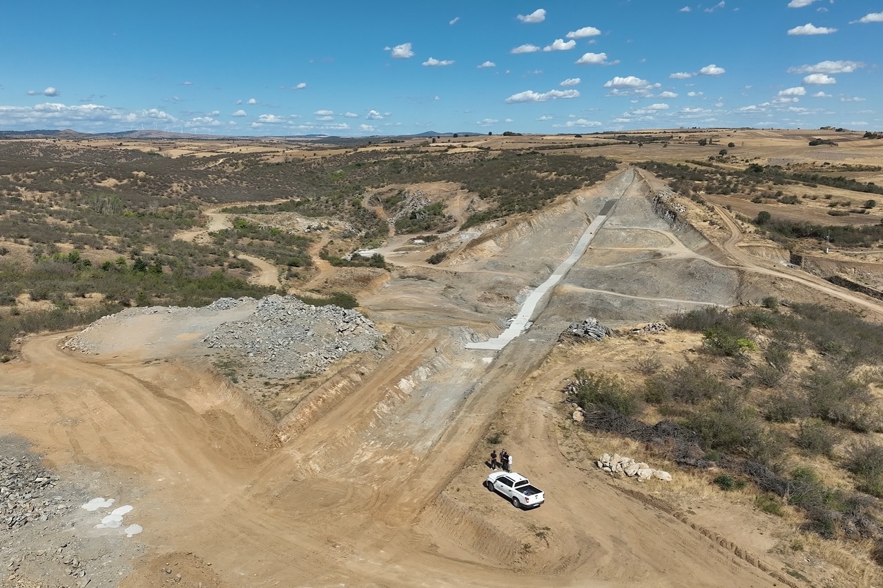 “Çömlekköy Barajı ve Sulama Projesi Eş Zamanlı Yürütülüyor”