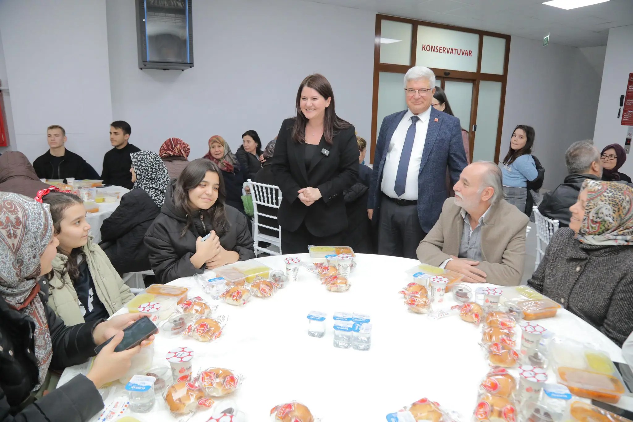 Ramazanın ilk iftarı AKM’de yapıldı