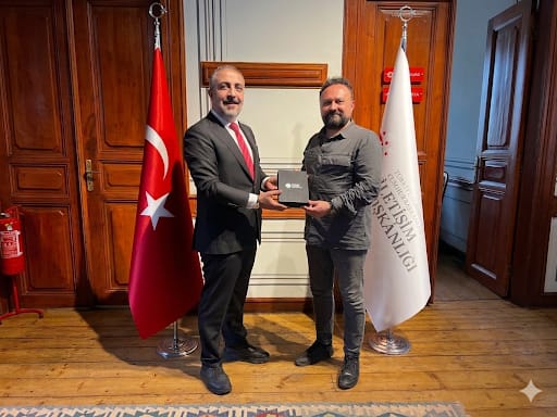 Yavuz Sürekli Basın Kartı sahibi oldu