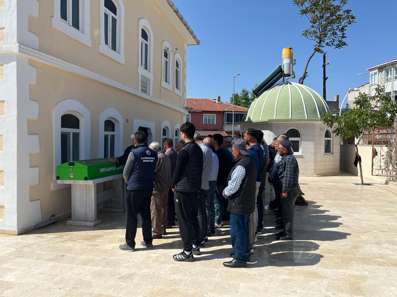 Mehmet Sezer son yolculuğuna uğurlandı